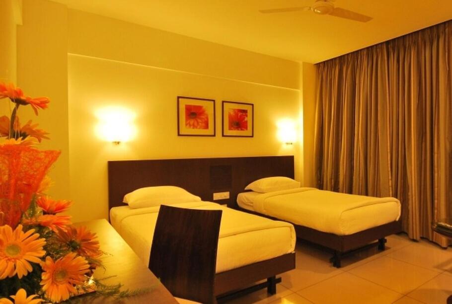 Hotel Manasi Inn Satara Exterior foto